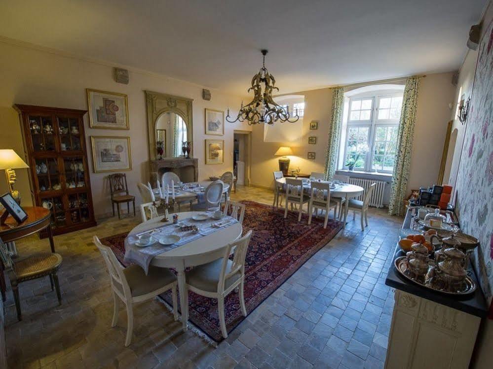 Bed and Breakfast Le Manoir De La Fieffe Шербур-ан-Котантен Экстерьер фото